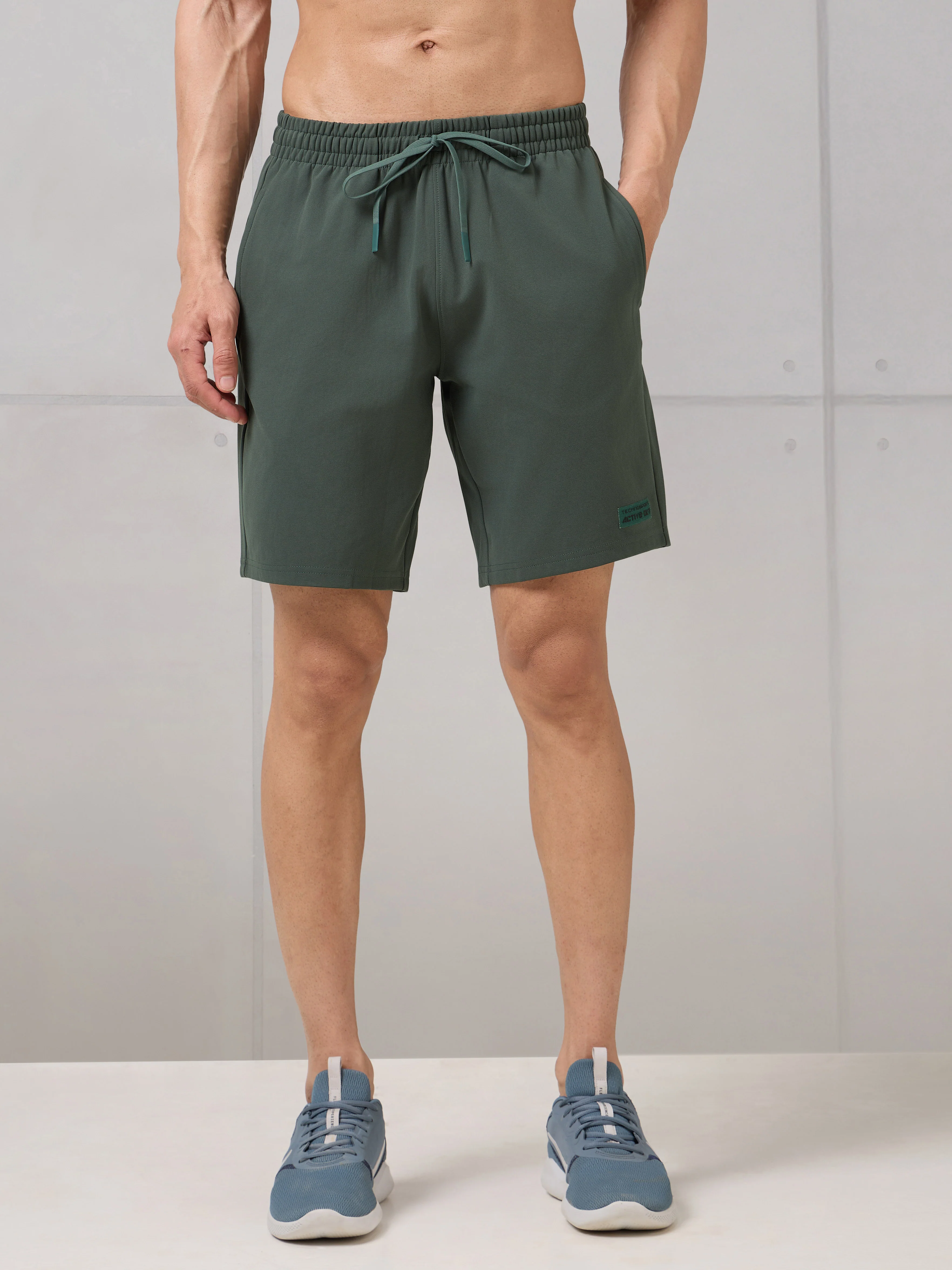 Men Solid Slim Fit Active Out Sports Shorts with ELASTOPLUS - Image 2