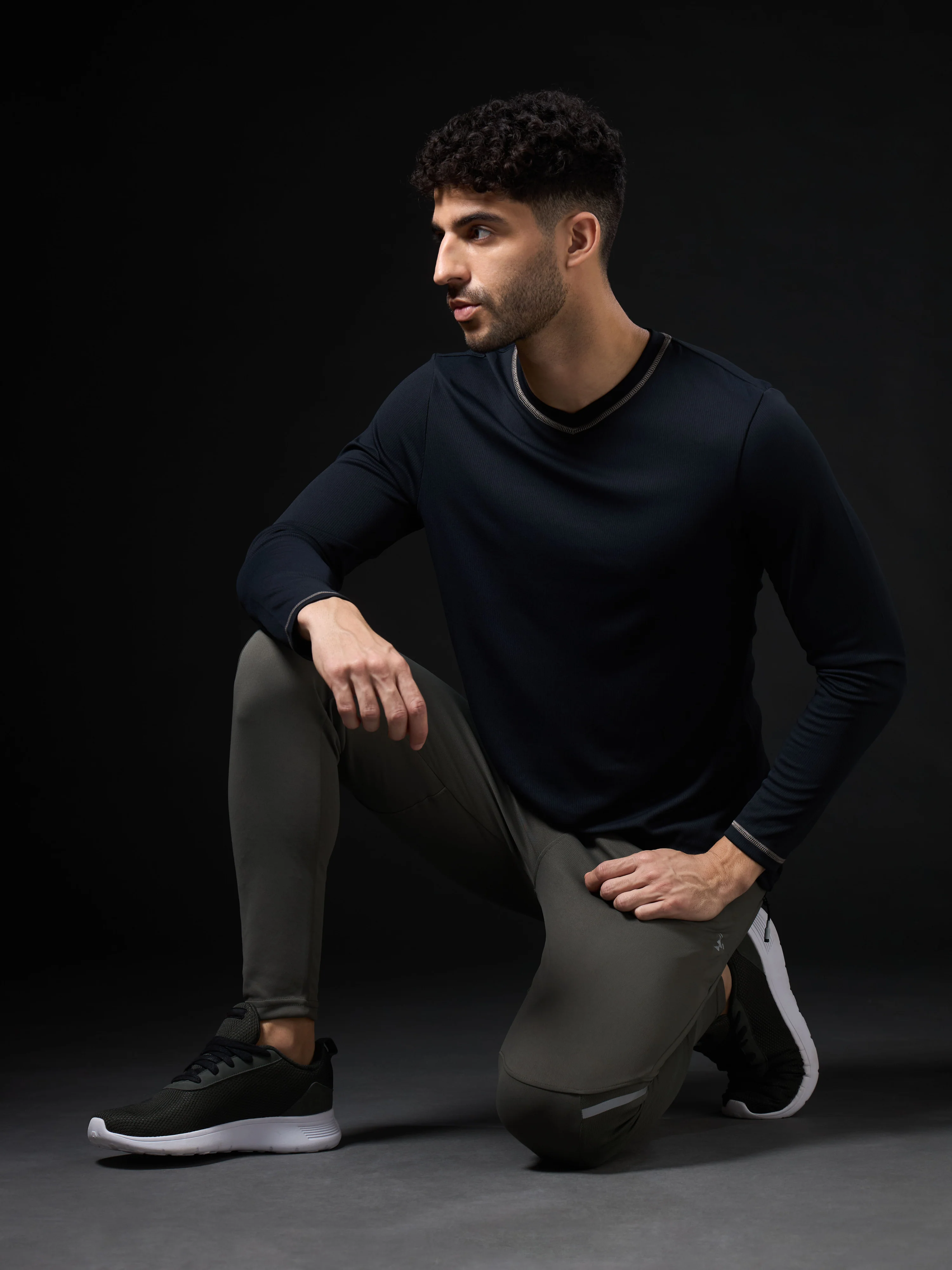 Men Solid Slim Fit V Neck Sports T-shirt with TECHNOCOOL+