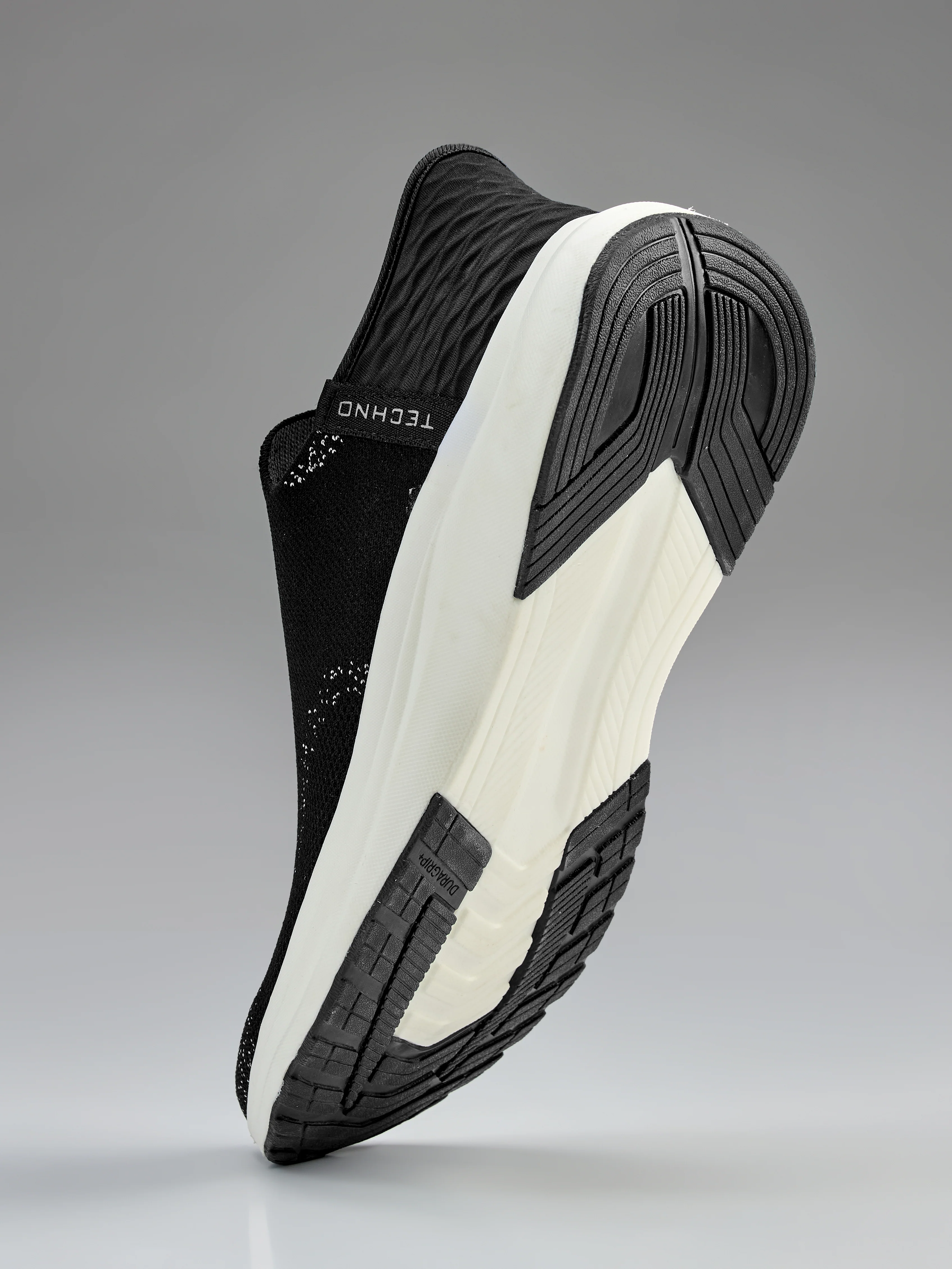 Men Zero-Hands Performance Shoes with NITROLITE - Image 10