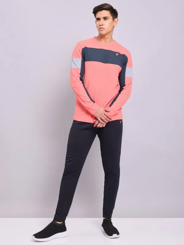 Men Colorblock Slim Fit Crew Neck T-shirt with TECHNOLITE - Image 5