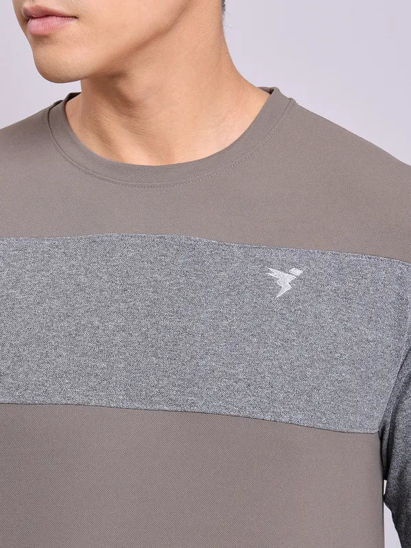 Men Colorblock Slim Fit Crew Neck T-shirt with TECHNOLITE - Image 6