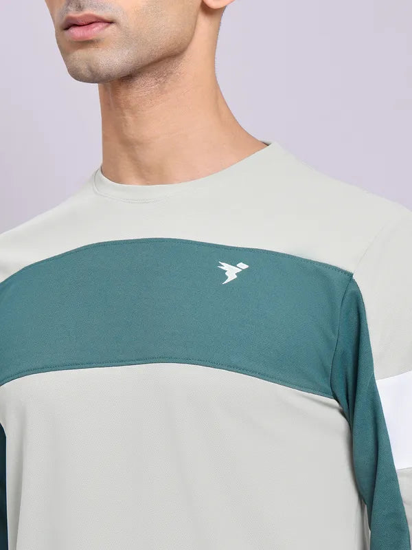 Men Colorblock Slim Fit Crew Neck T-shirt with TECHNOLITE - Image 5