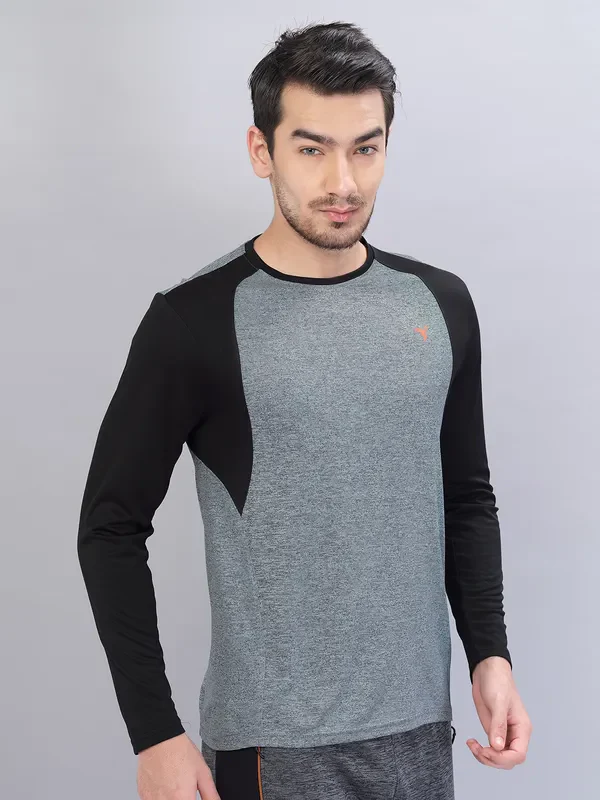 Men Melange Slim Fit Crew Neck T-shirt with DOUBLE COOL - Image 3