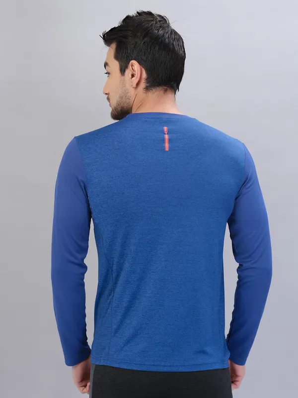 Men Melange Slim Fit Crew Neck T-shirt with DOUBLE COOL - Image 4
