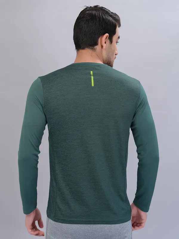 Men Melange Slim Fit Crew Neck T-shirt with DOUBLE COOL - Image 4