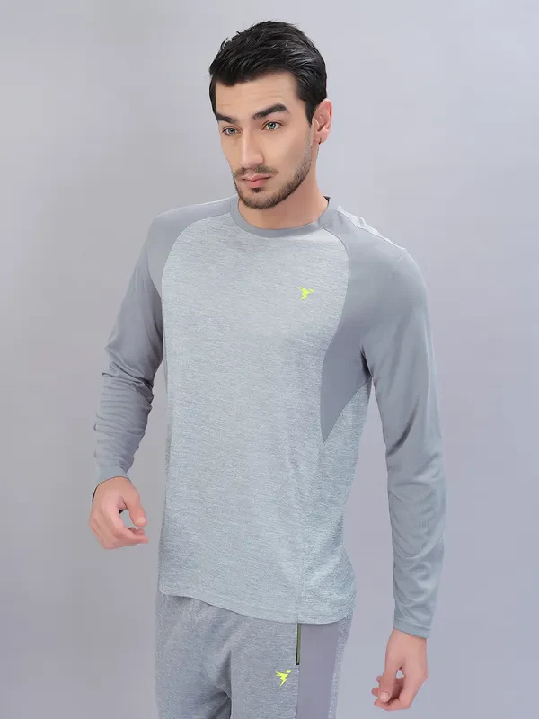 Men Melange Slim Fit Crew Neck T-shirt with DOUBLE COOL - Image 5