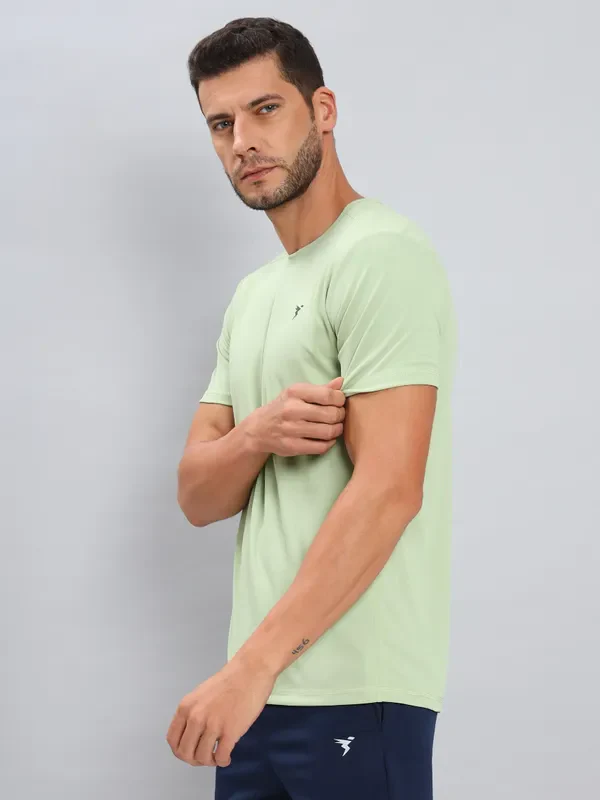 Men Solid Slim Fit Crew Neck T-shirt with TECHNO COOL+ - Image 4
