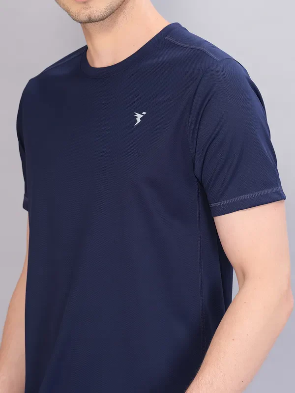 Men Solid Slim Fit Crew Neck T-shirt with TECHNO COOL+ - Image 5