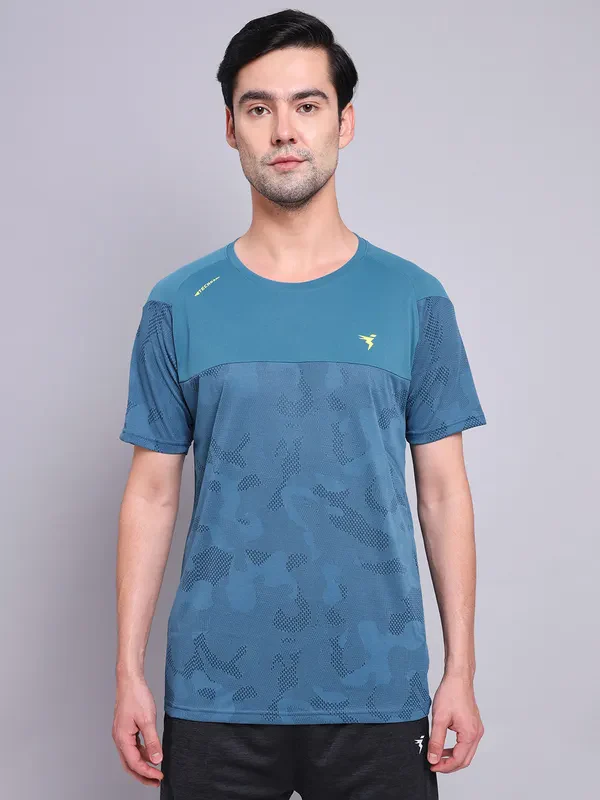 Men Jacquard Slim Fit Crew Neck T-shirt with VENTMESH - Image 2