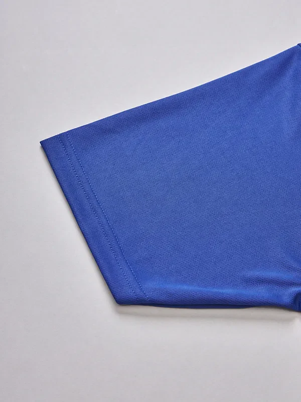 Men Self Design Slim Fit Crew Neck T-shirt with VENTMESH - Image 8