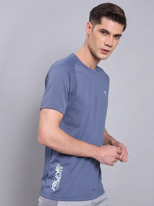 Men Self Design Slim Fit Crew Neck T-shirt with VENTMESH - Image 3
