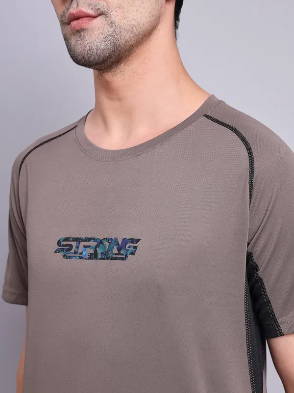 Men Printed Regular Fit Crew Neck T-shirt with TECHNO COOL+ - Image 6