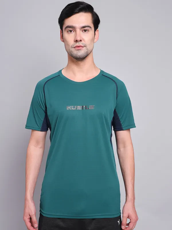 Men Printed Regular Fit Crew Neck T-shirt with TECHNO COOL+ - Image 2
