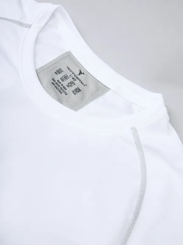 Men Printed Regular Fit Crew Neck T-shirt with TECHNO COOL+ - Image 7