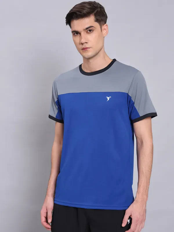 Men Colorblock Slim Fit Crew Neck T-shirt with TECHNO COOL+ - Image 2