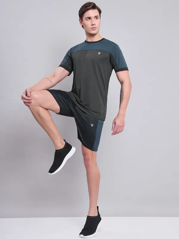 Men Colorblock Slim Fit Crew Neck T-shirt with TECHNO COOL+ - Image 5
