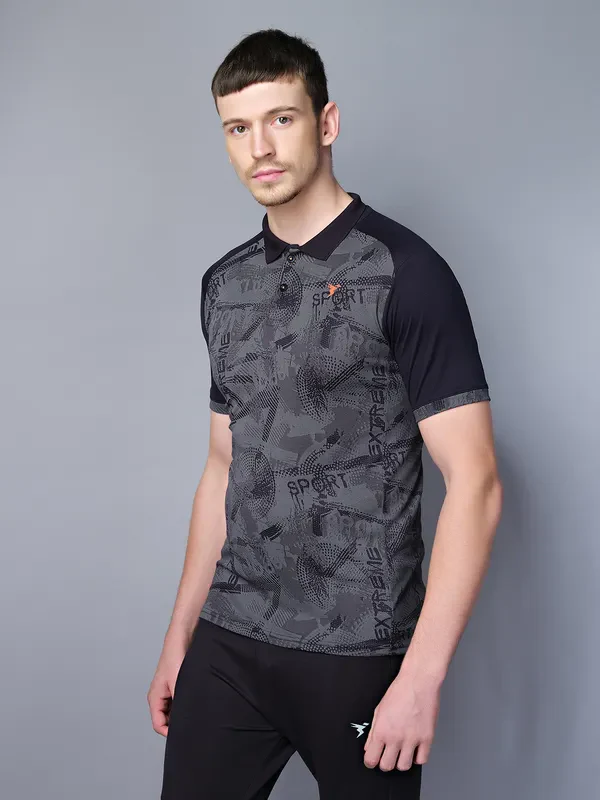 Men Printed Slim Fit Polo T-shirt with DOUBLE COOL