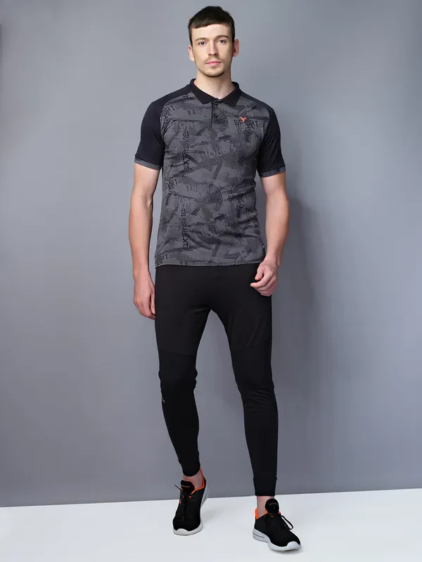 Men Printed Slim Fit Polo T-shirt with DOUBLE COOL - Image 5
