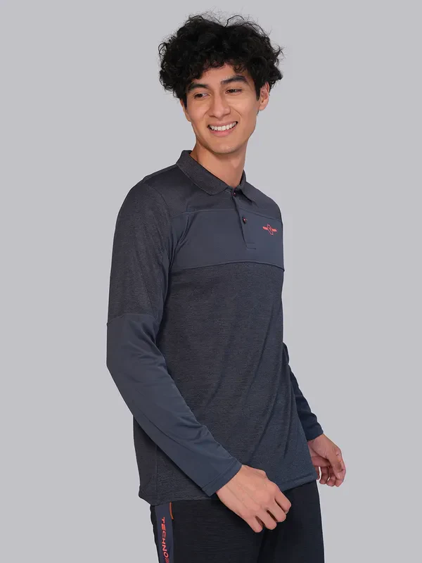 Men Melange Slim Fit Polo T-shirt with DOUBLE COOL - Image 4