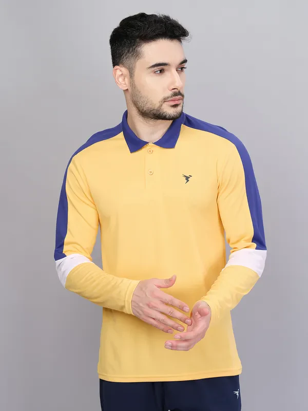 Men Colorblock Slim Fit Polo T-shirt with TECHNO COOL+