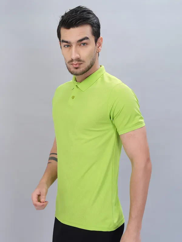 Men Solid Slim Fit Polo T-shirt with MATPIQ - Image 6