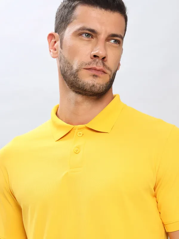 Men Solid Slim Fit Polo T-shirt with MATPIQ - Image 5