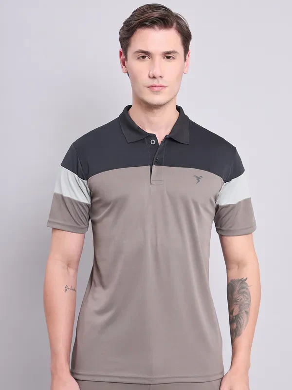 Men Colorblock Slim Fit Polo T-shirt with TECHNO COOL+ - Image 4