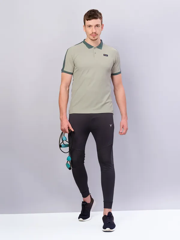 Men Colorblock Slim Fit Polo T-shirt with MATPIQ - Image 2
