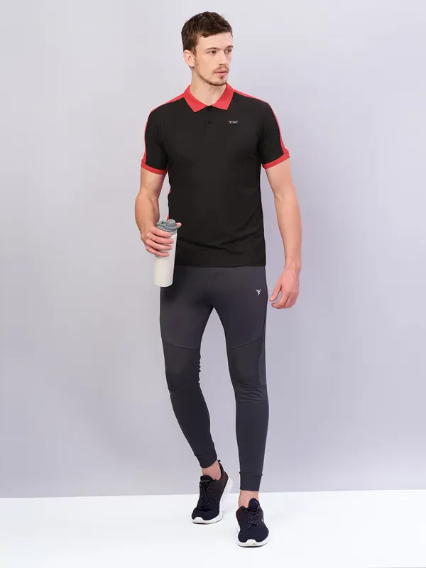 Men Colorblock Slim Fit Polo T-shirt with MATPIQ - Image 2