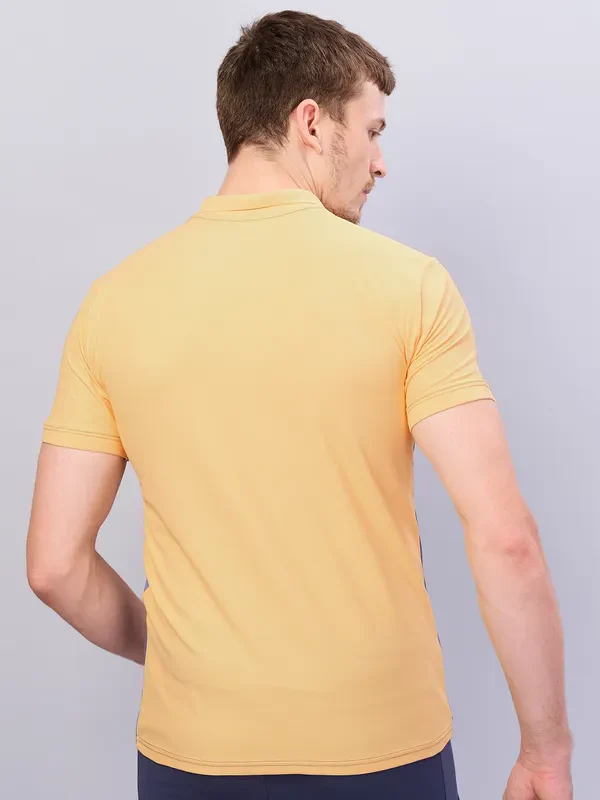 Men Colorblock Slim Fit Polo T-shirt with MATPIQ - Image 3