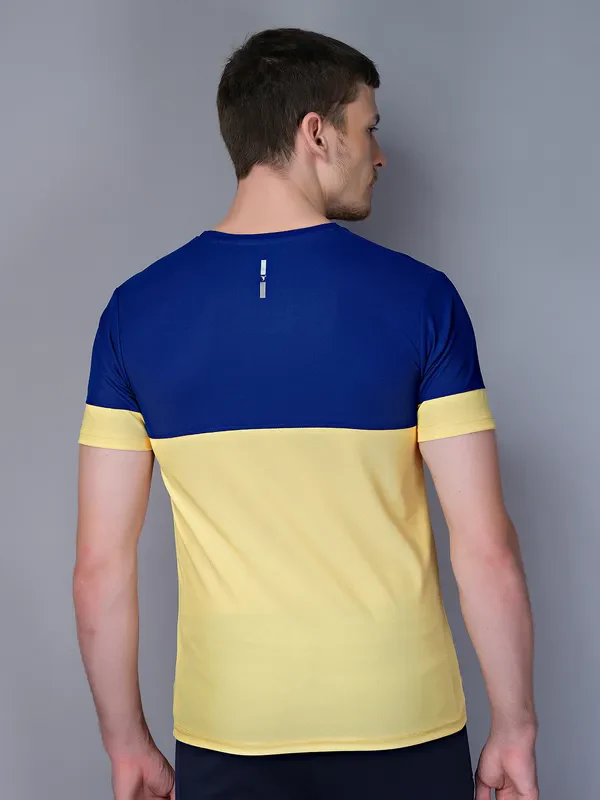 Men Colorblock Slim Fit Crew Neck T-shirt with TECHNO GUARD - Image 2