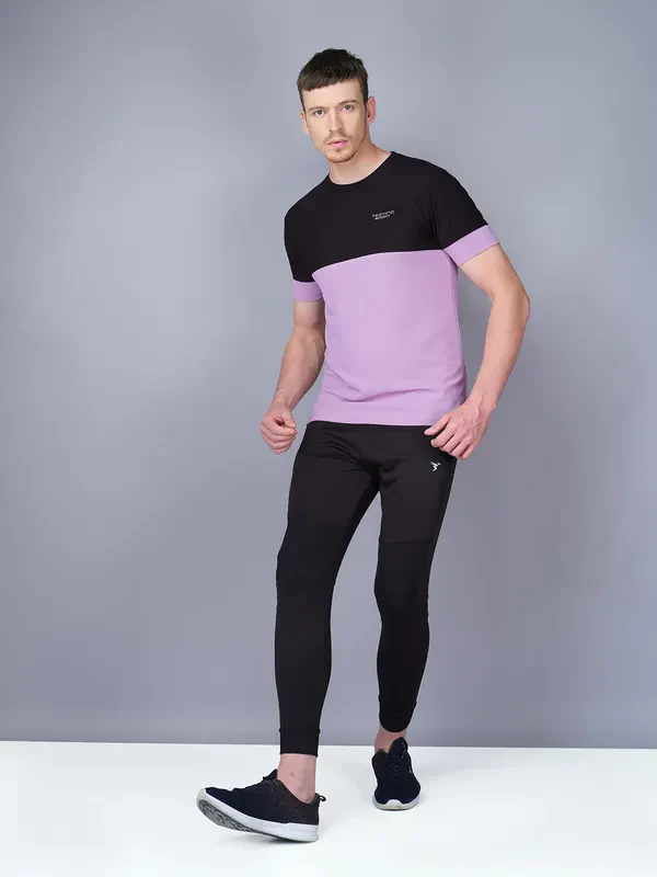 Men Colorblock Slim Fit Crew Neck T-shirt with TECHNO GUARD - Image 4