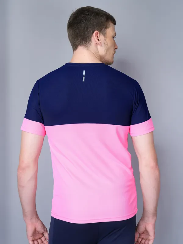 Men Colorblock Slim Fit Crew Neck T-shirt with TECHNO GUARD - Image 2