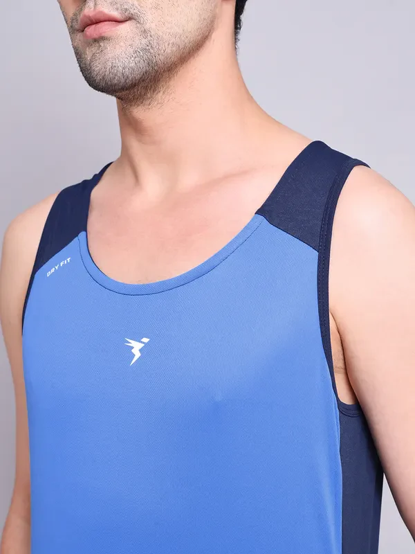 Men Colorblock Slim Fit Scoop Neck Innerwear Vest with TECHNO COOL+ - Image 5