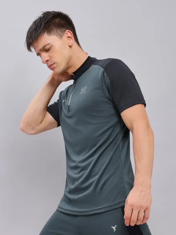 Men Colorblock Slim Fit Mock Neck T-shirt with TECHNO COOL+ - Image 6