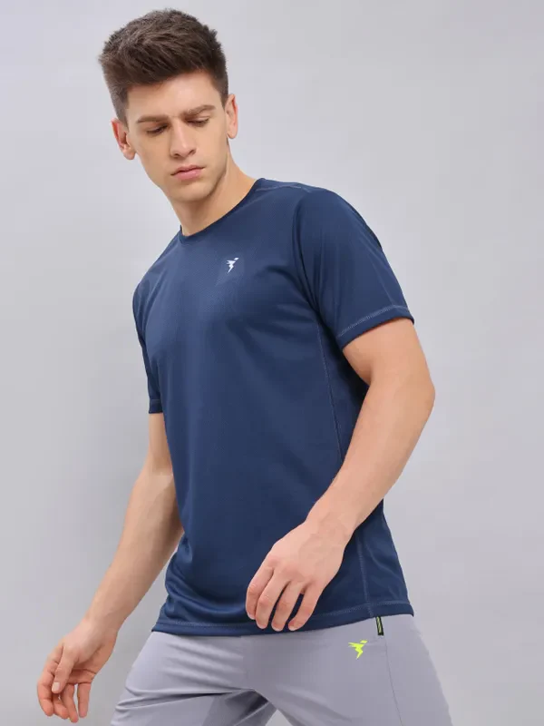 Men Solid Slim Fit Crew Neck T-shirt with TECHNO COOL+ - Image 3