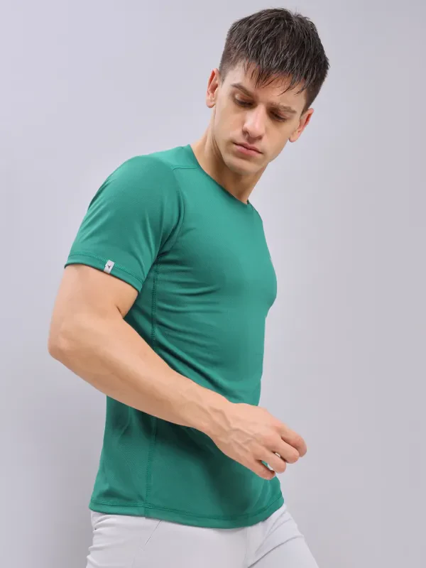 Men Solid Slim Fit Crew Neck T-shirt with TECHNO COOL+ - Image 3