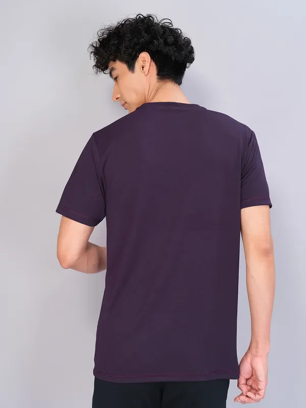 Men Solid Slim Fit Crew Neck T-shirt with TECHNO COOL+ - Image 3