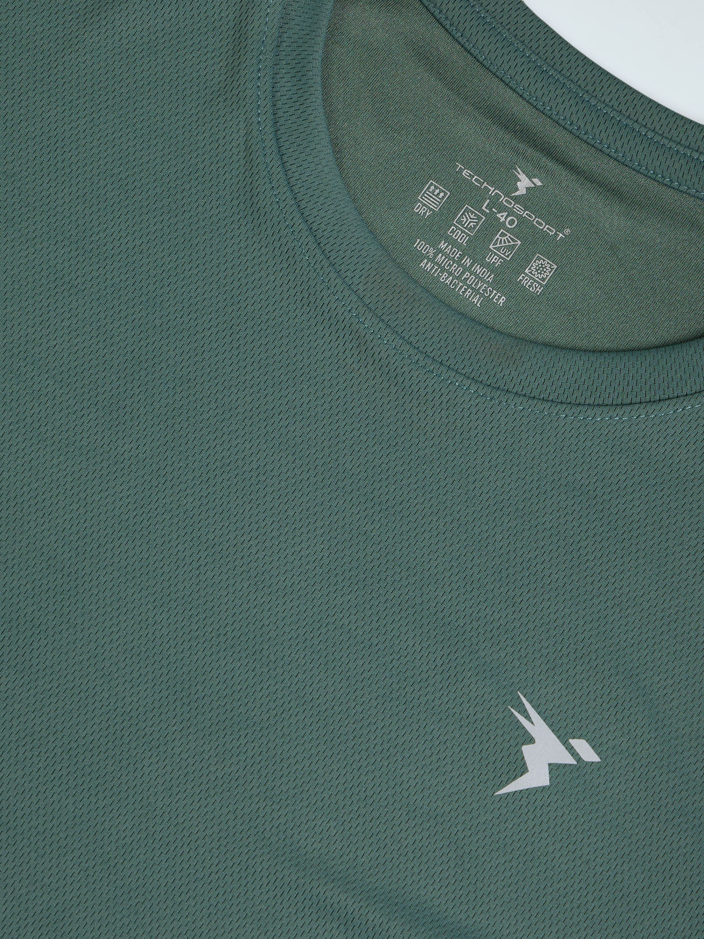 Men Solid Slim Fit Crew Neck T-shirt with TECHNO COOL+ - Image 7