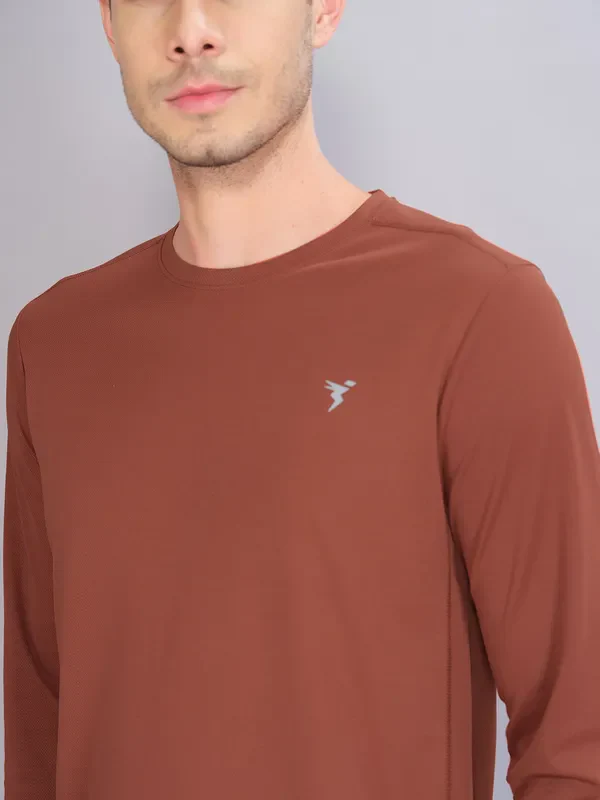 Men Solid Slim Fit Crew Neck T-shirt with TECHNO COOL+ - Image 6