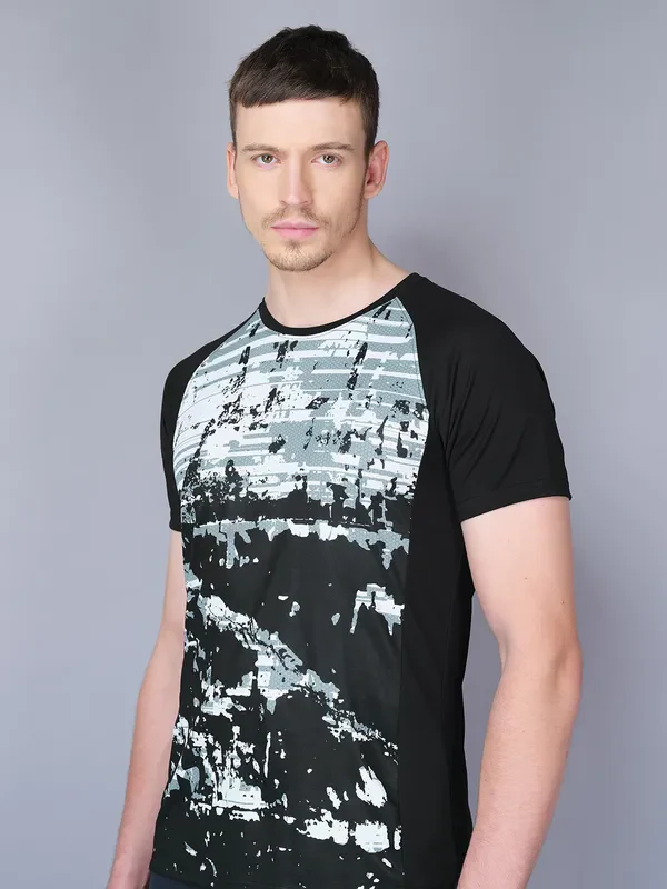 Men Stripe Slim Fit Crew Neck T-shirt with TECHNO COOL - Image 4