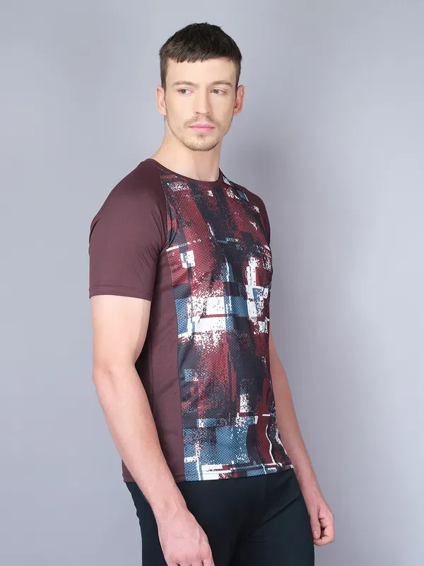 Men Stripe Slim Fit Crew Neck T-shirt with TECHNO COOL - Image 3
