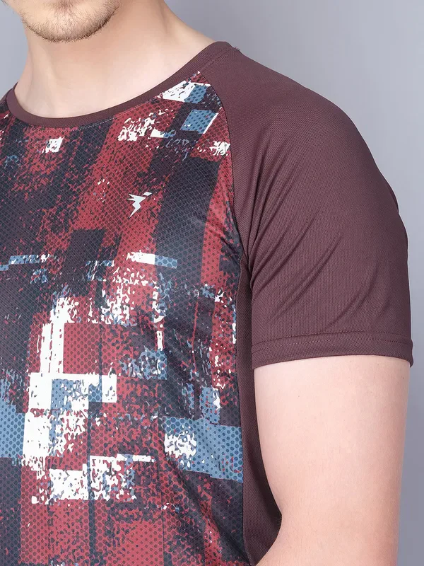 Men Stripe Slim Fit Crew Neck T-shirt with TECHNO COOL - Image 5