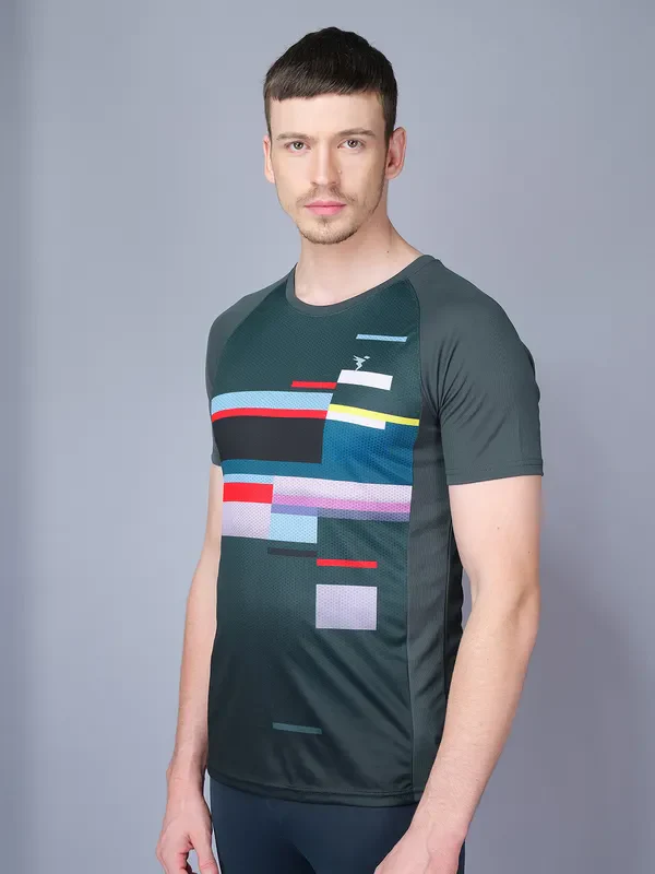 Men Stripe Slim Fit Crew Neck T-shirt with TECHNO COOL - Image 6