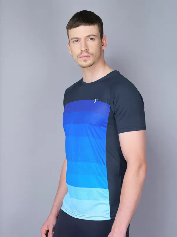 Men Stripe Slim Fit Crew Neck T-shirt with TECHNO COOL - Image 3