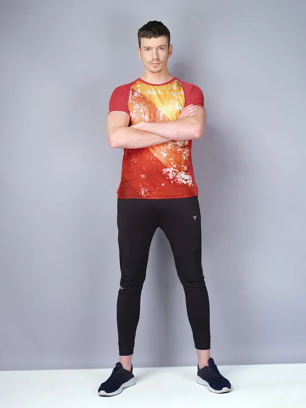 Men Stripe Slim Fit Crew Neck T-shirt with TECHNO COOL - Image 2