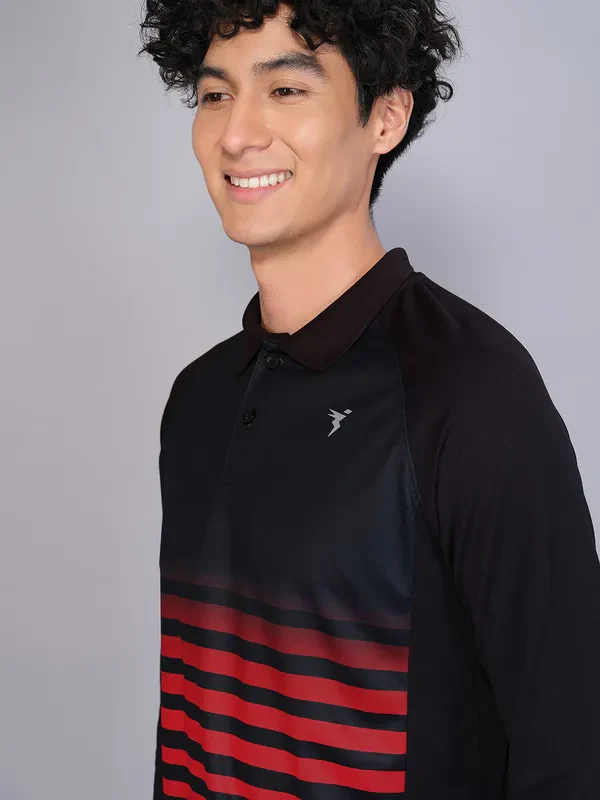 Men Colorblock Slim Fit Polo T-shirt with TECHNO GUARD - Image 5