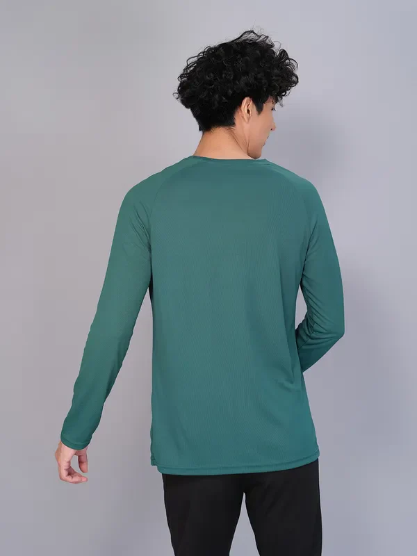 Men Geometric Slim Fit Crew Neck T-shirt with TECHNO COOL - Image 3