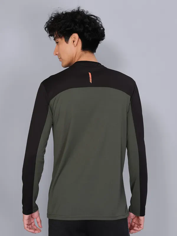 Men Colorblock Slim Fit Mock Neck T-shirt with TECHNO COOL - Image 2