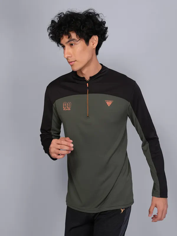 Men Colorblock Slim Fit Mock Neck T-shirt with TECHNO COOL - Image 3